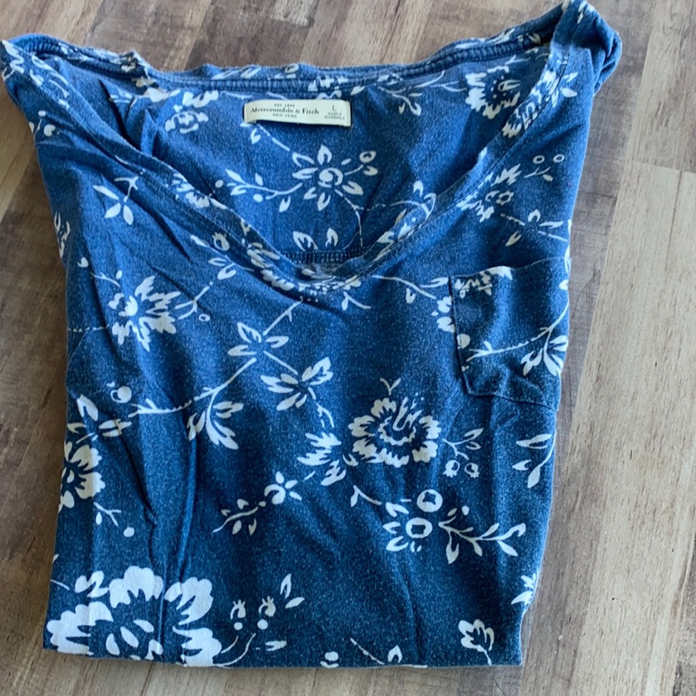 Abercrombie Navy Ombré Floral Mid cut Tee
